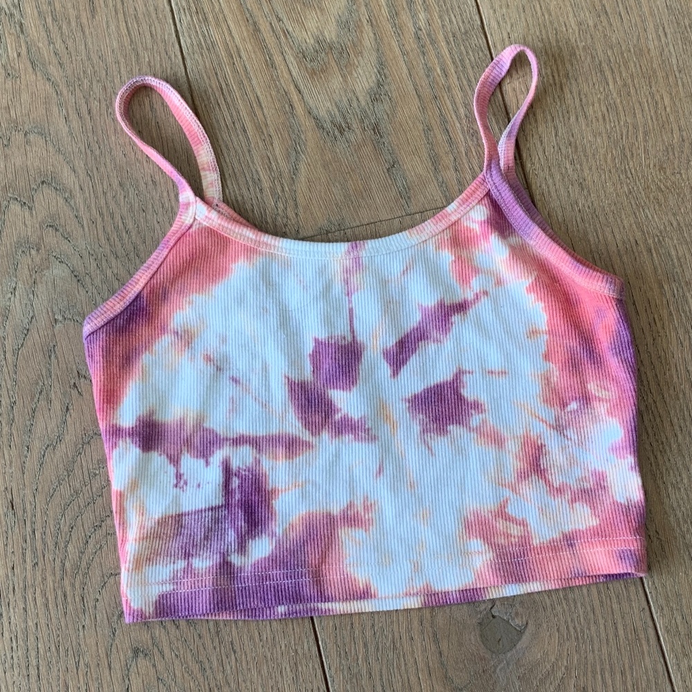 Tie die crop top